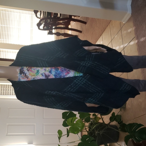 HP 🎊 Woolrich one size cozy blanket poncho cape plaid wrap forest green sweater - Picture 6 of 8